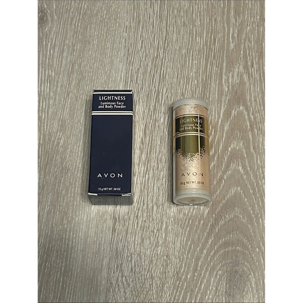 AVON LIGHTNESS LUMINOUS FACE AND BODY POWDER .50oz  - NIB